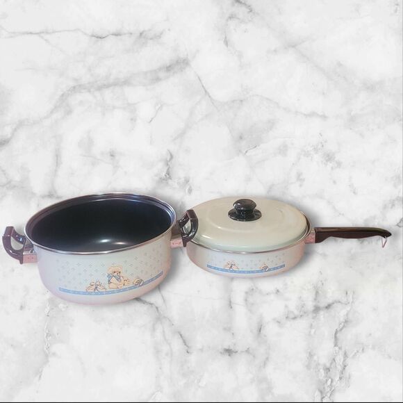 Vtg Set 2 Tienshan Theodore Country Bear Pans Stock Pot Skillet With One Lid EUC - Picture 1 of 16